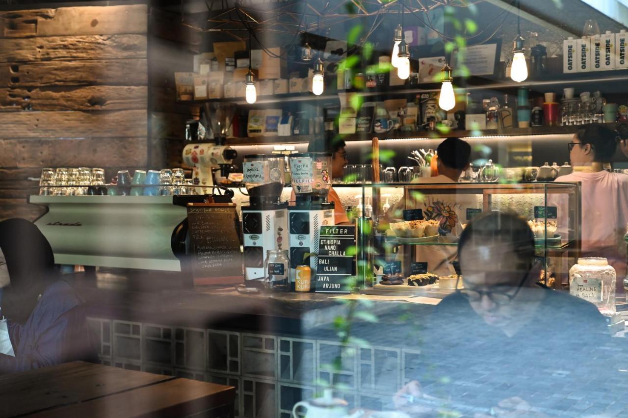 Miers Kuningan, Artotel Curated Jakarta Exteriör bild