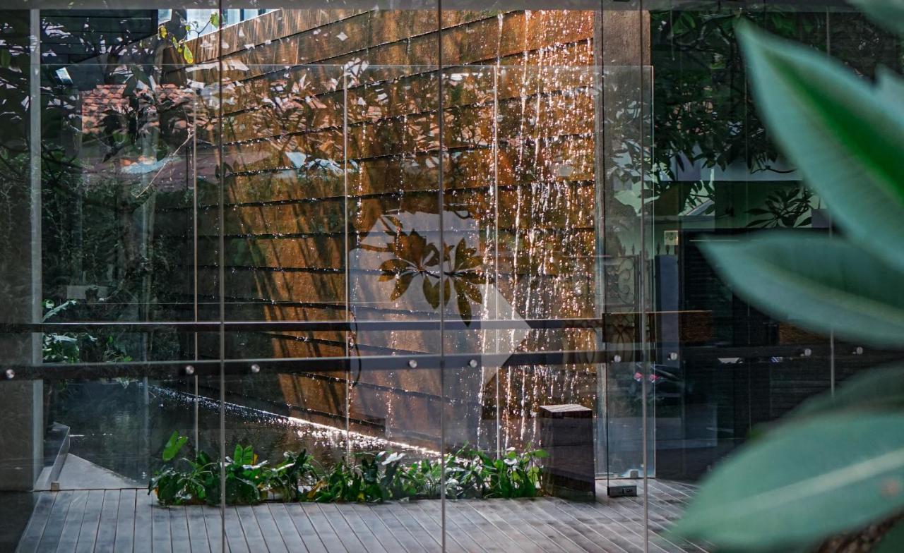 Miers Kuningan, Artotel Curated Jakarta Exteriör bild